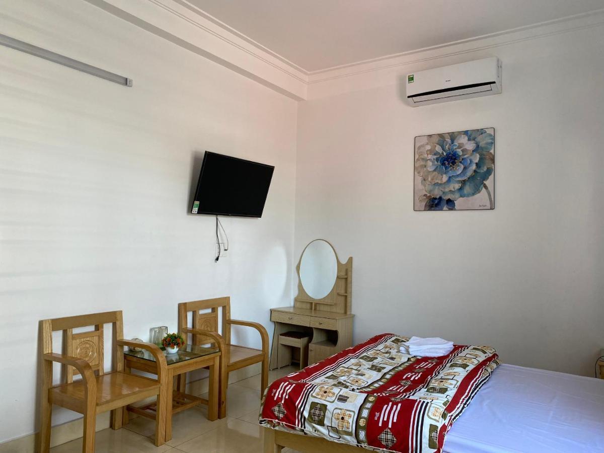 Nhà nghỉ Mạnh Bình Haiphong Exterior foto