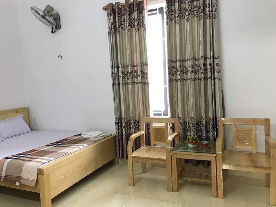 Nhà nghỉ Mạnh Bình Haiphong Exterior foto