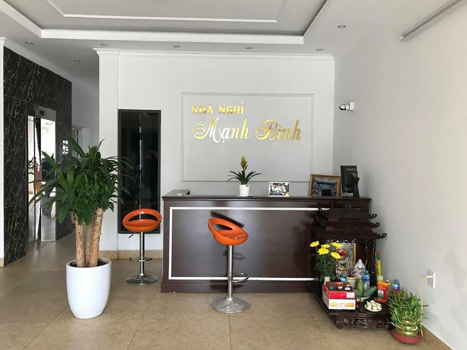 Nhà nghỉ Mạnh Bình Haiphong Exterior foto